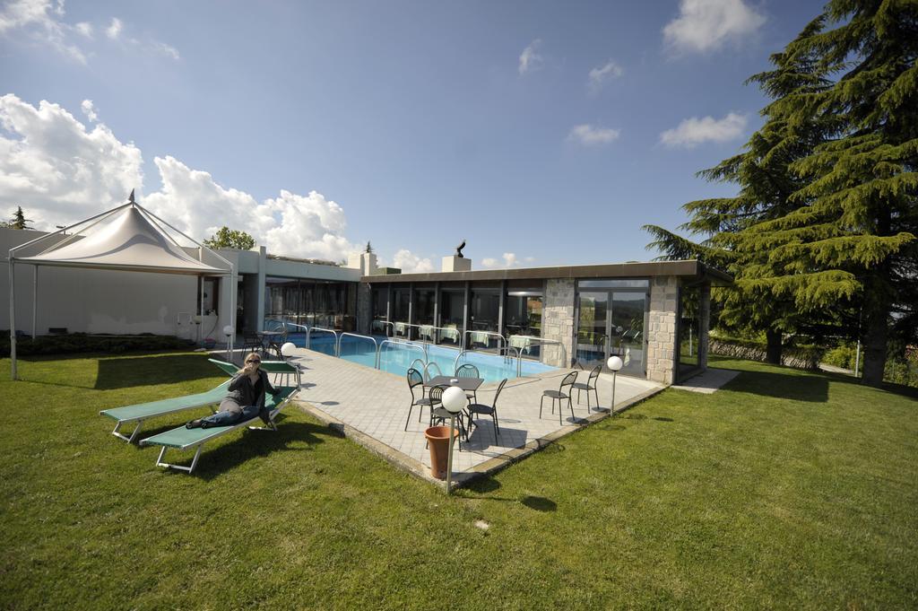 Ca' Del Lupo Otel Montelupo Albese Dış mekan fotoğraf