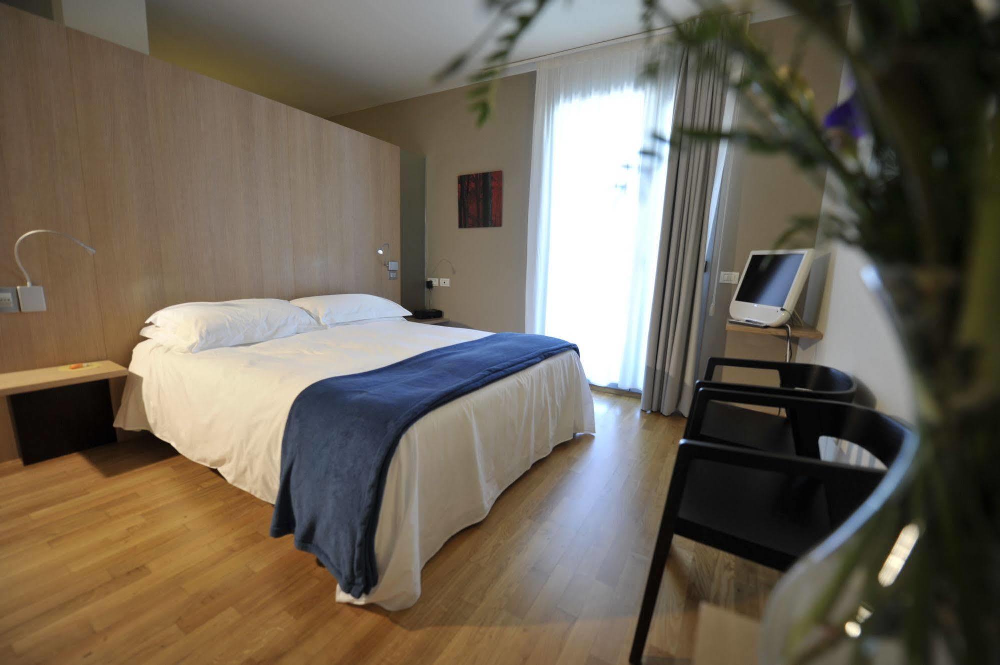 Ca' Del Lupo Otel Montelupo Albese Dış mekan fotoğraf