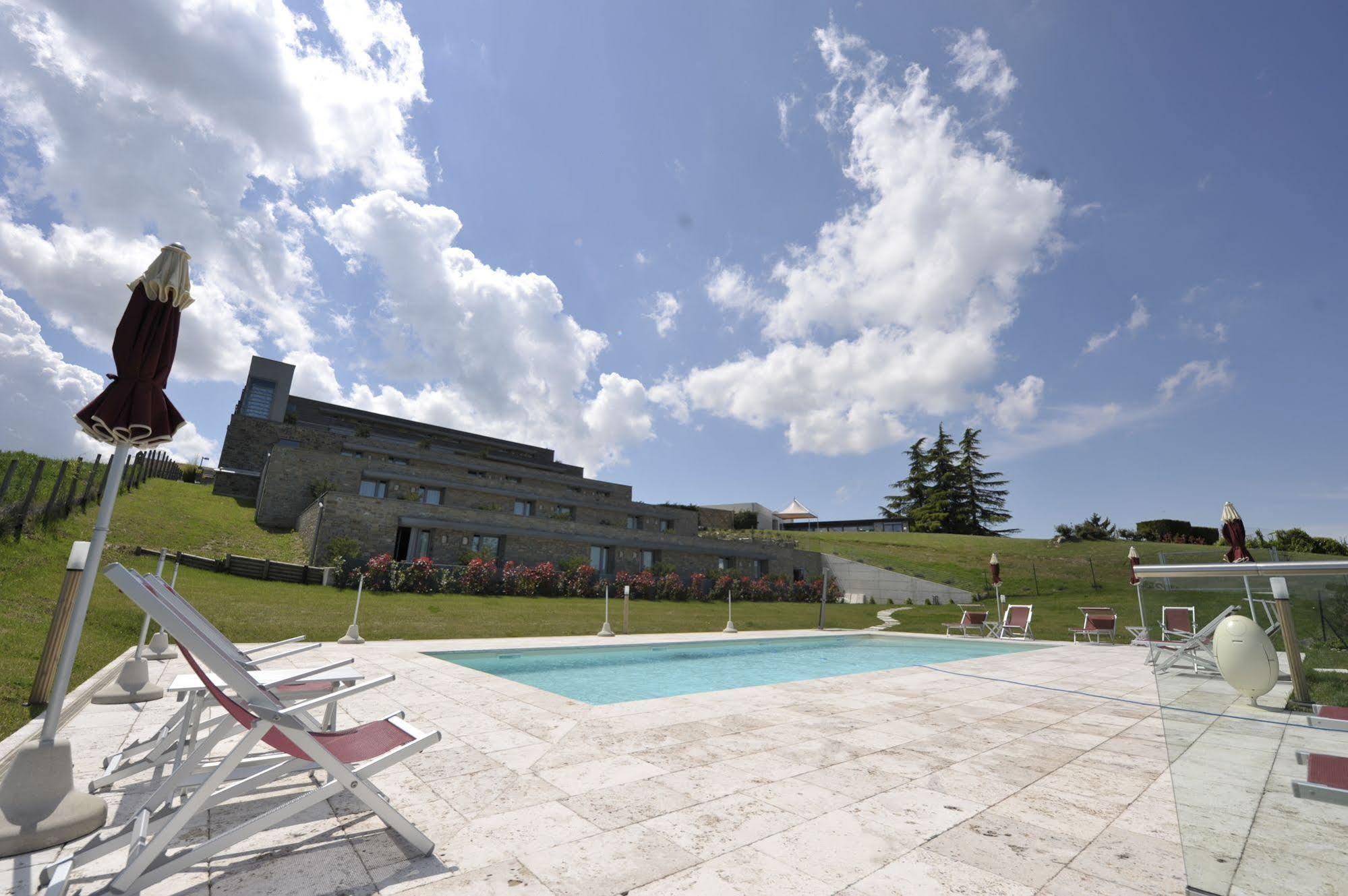 Ca' Del Lupo Otel Montelupo Albese Dış mekan fotoğraf